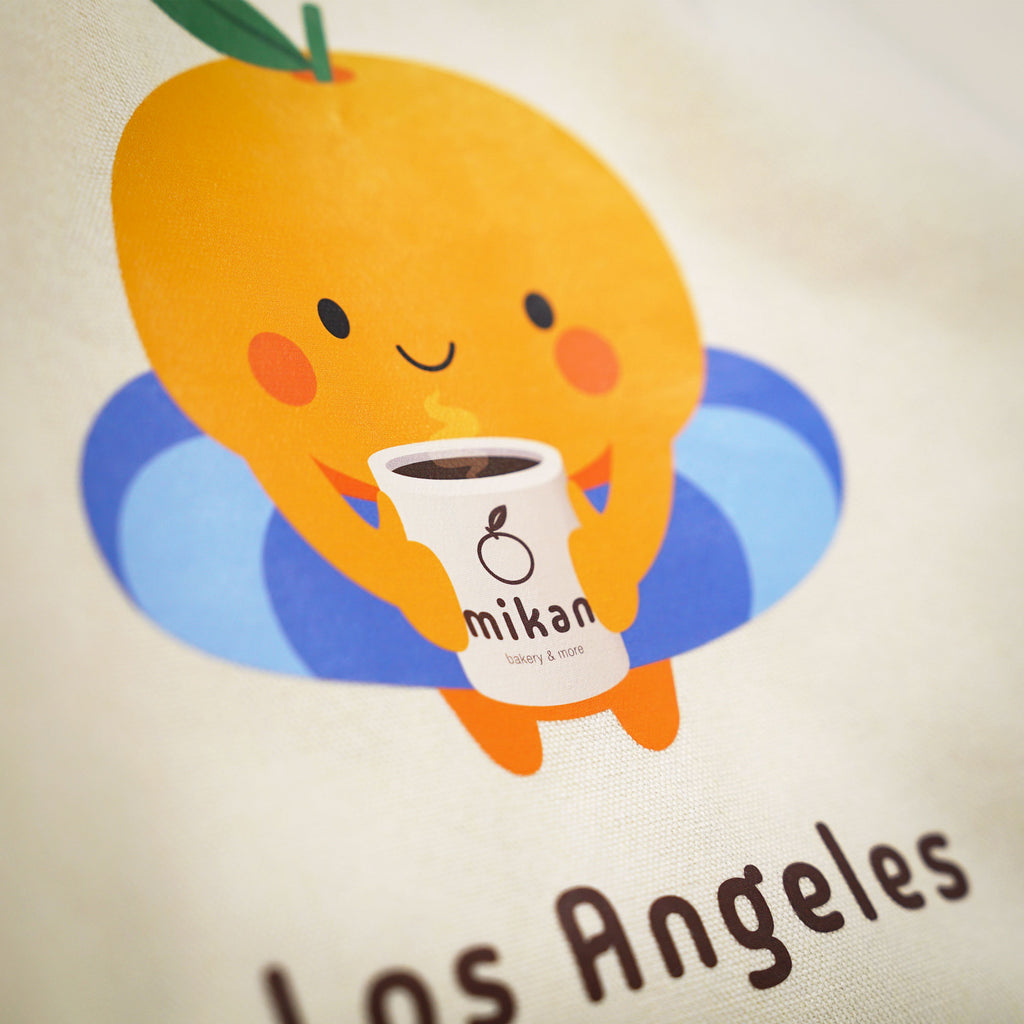 mikan Los Angeles Canvas Tote Bag (mikan Friends Beach Blue)